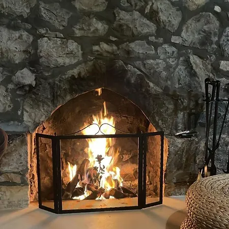 Βίλα Air-conditioned Modern Stone House With Sea And Nature Views *